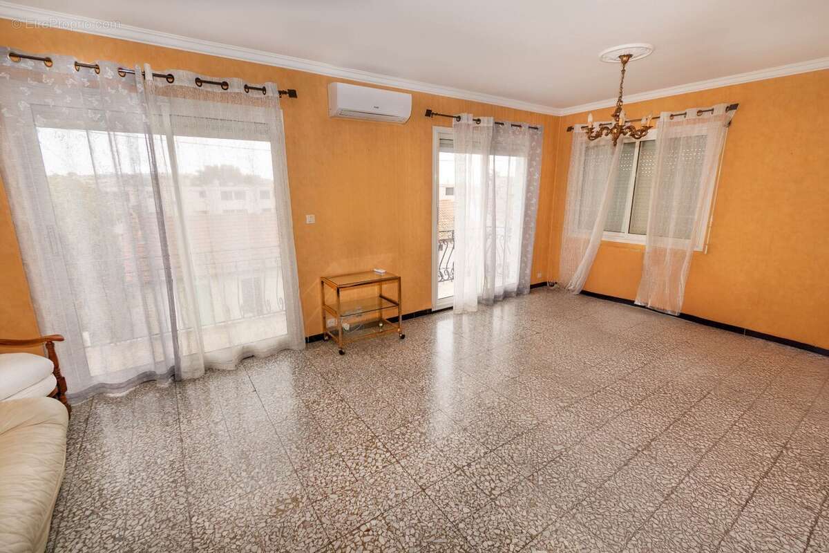 Appartement à BEZIERS