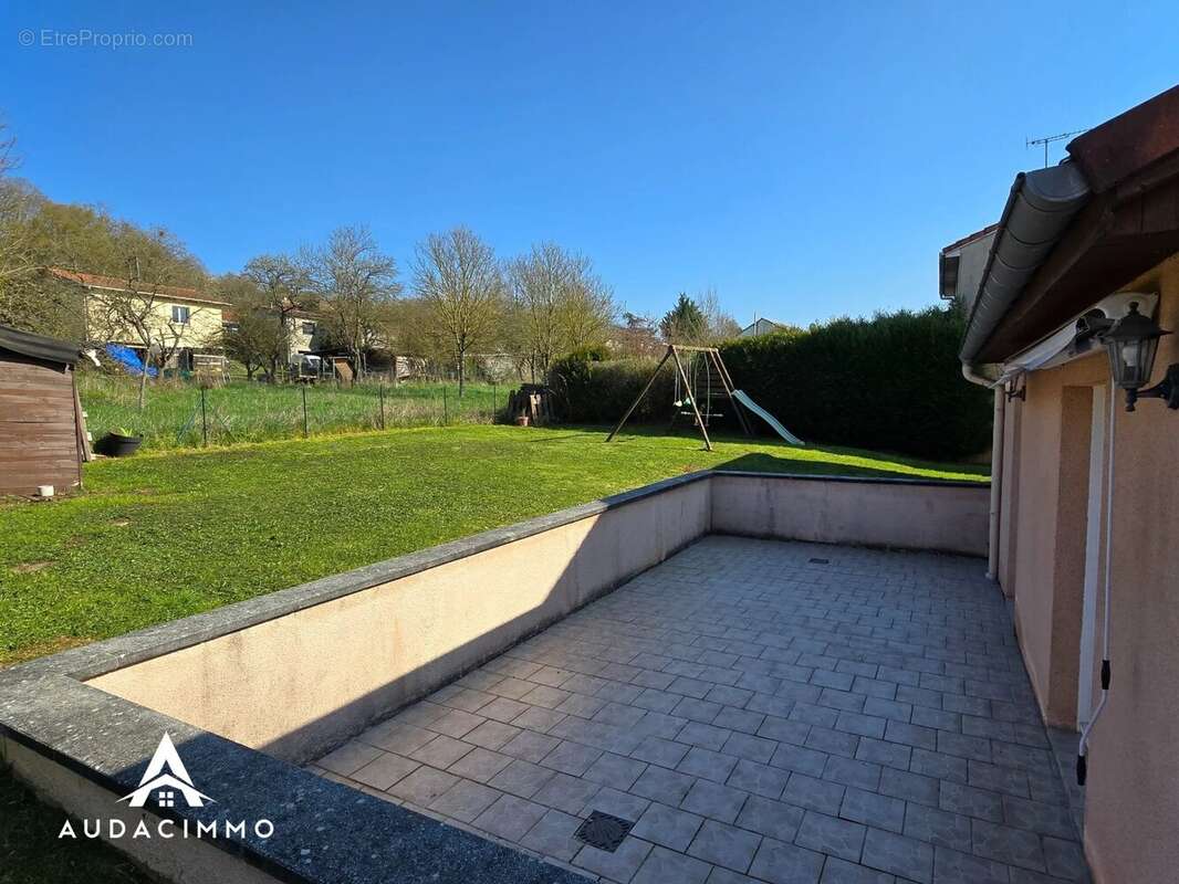 Maison à DOMEVRE-EN-HAYE