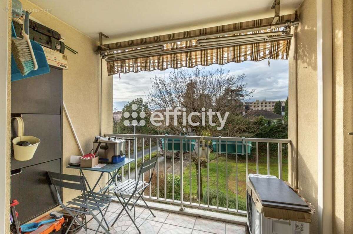 Appartement à VAULX-EN-VELIN