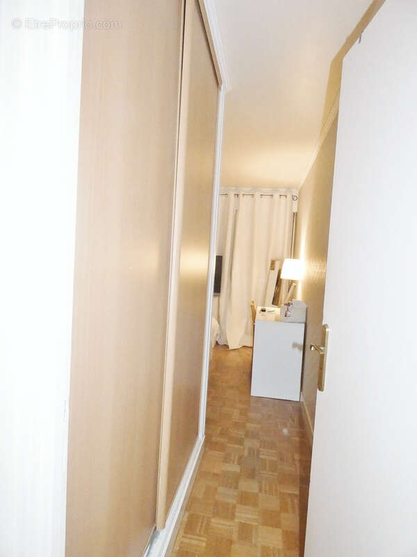 PONTOISE - APPARTEMENT 4 pces - 81 m2 - Cave - Place parking - - photo 14