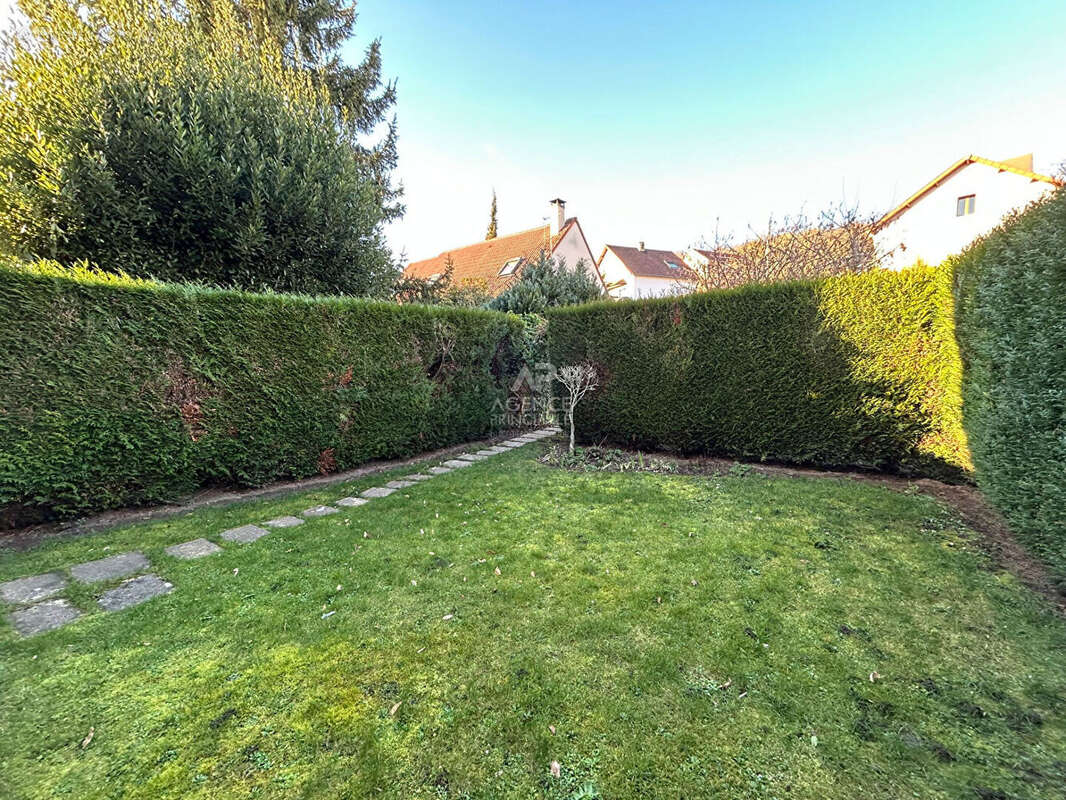 Maison à CHANTELOUP-LES-VIGNES