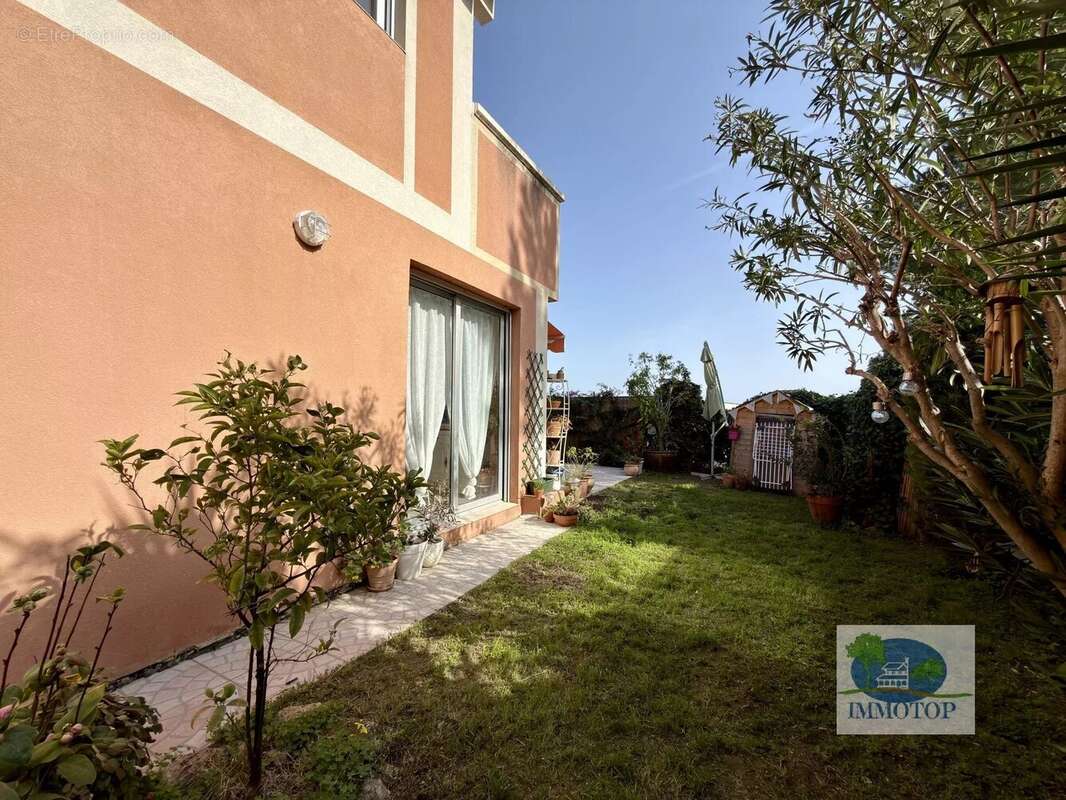 Appartement à ROQUEBRUNE-CAP-MARTIN