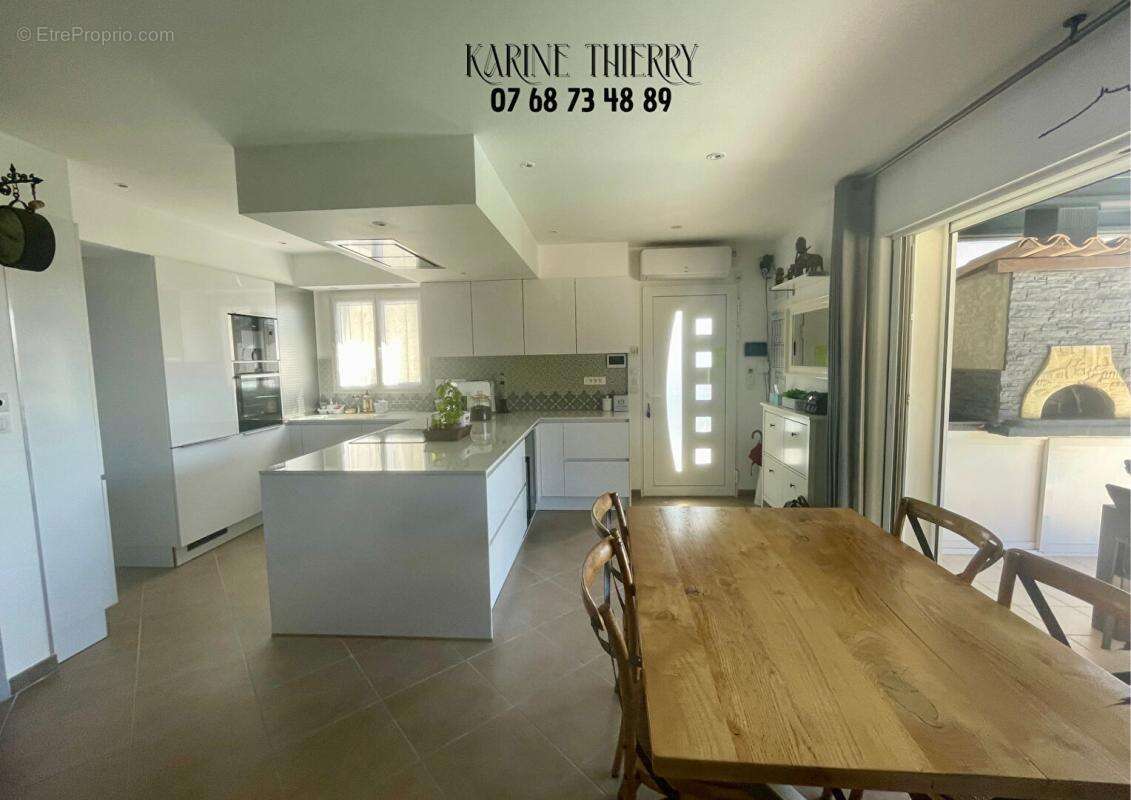 Maison à RIBAUTE-LES-TAVERNES