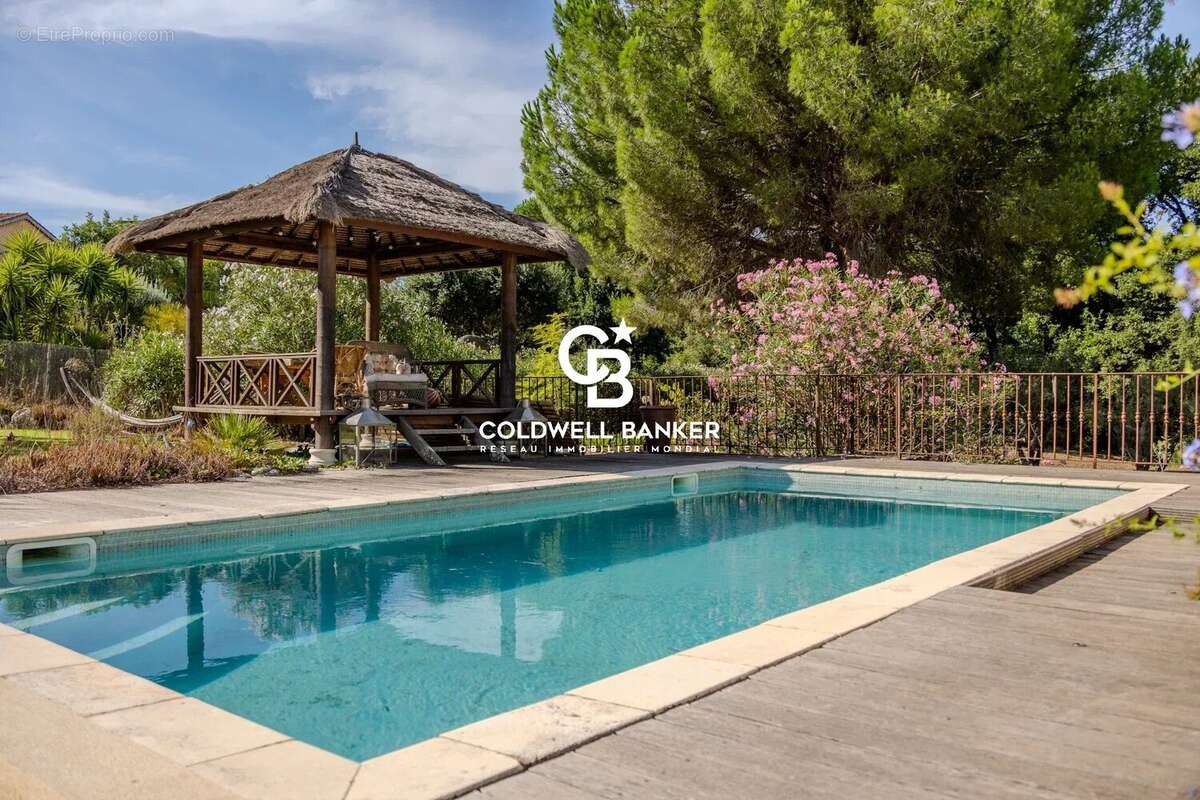 Maison à BORMES-LES-MIMOSAS