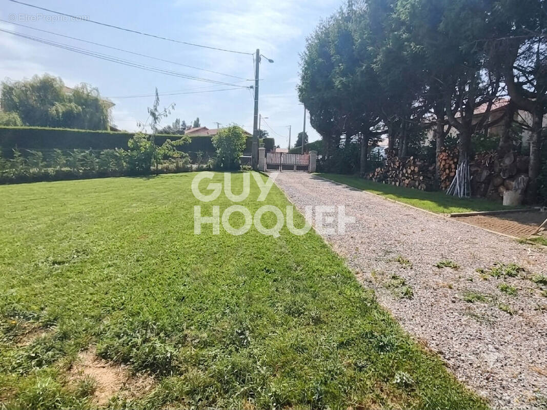 Terrain à DUERNE
