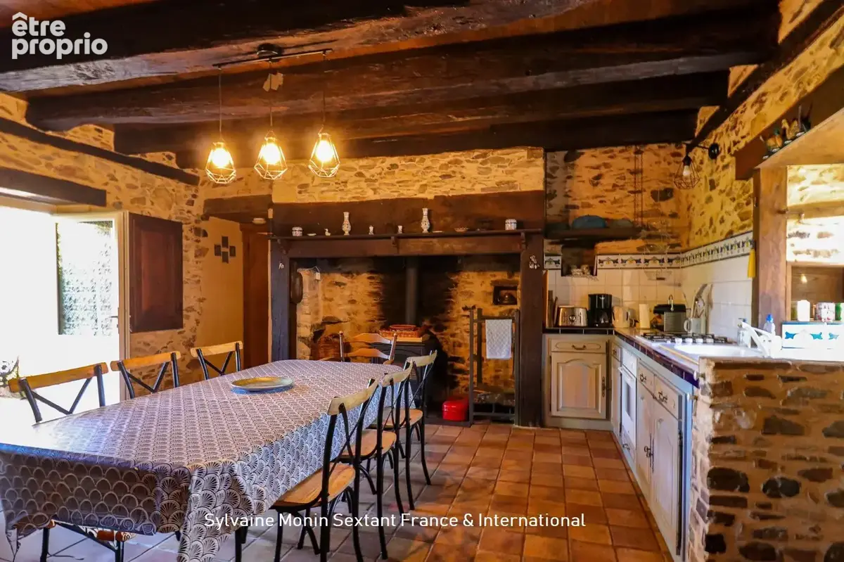Charmante maison en pierre rénovée avec piscine et vue dégagée - photo 10