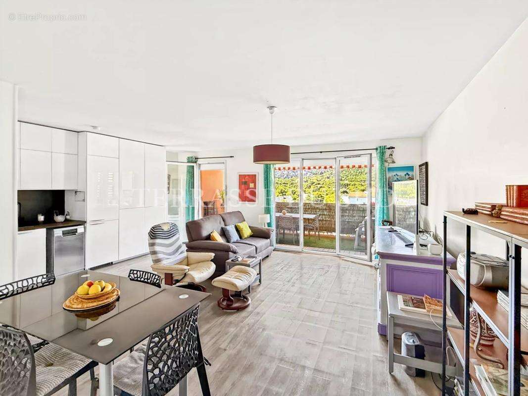Appartement à MARSEILLE-9E