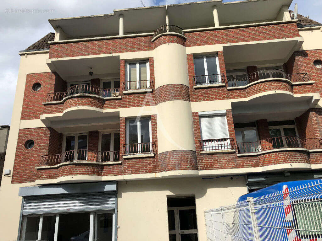 Appartement à AUBERVILLIERS