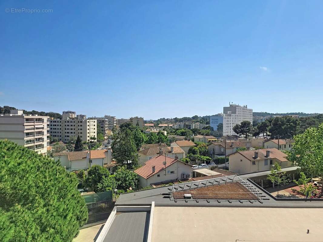 Appartement à LE CANNET