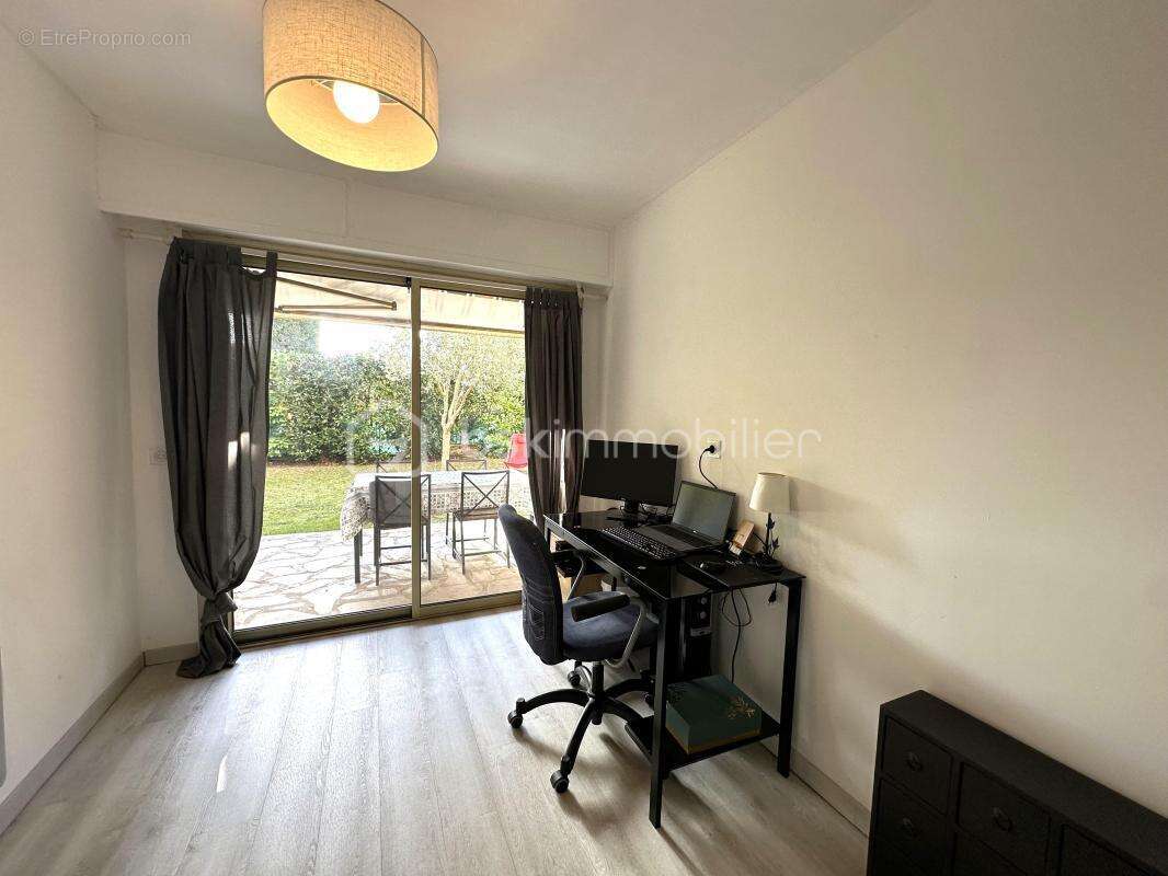 Appartement à VENCE