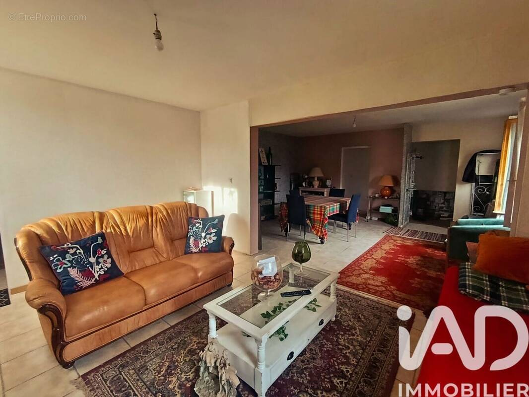 Photo 1 - Maison à ARCES-DILO