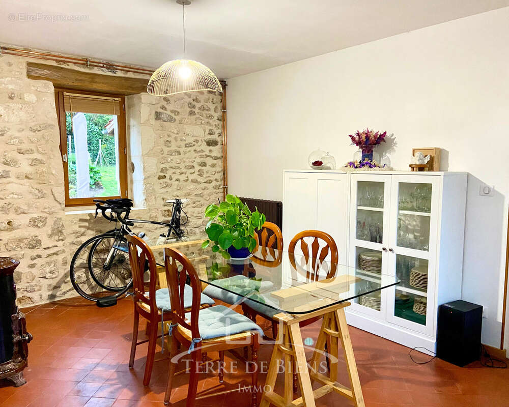 Maison à SAINT-SAUVEUR