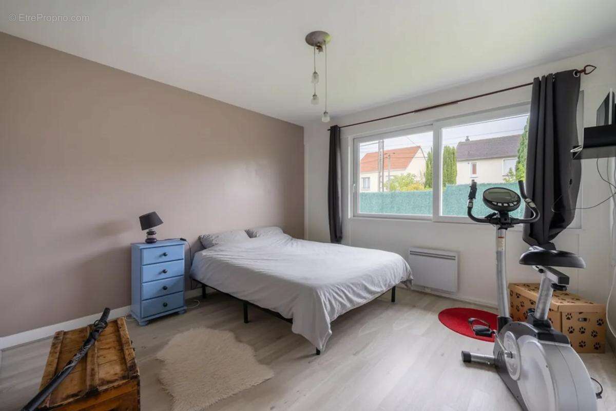 Maison à BONNIERES-SUR-SEINE