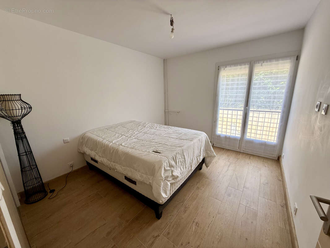 Appartement à SIX-FOURS-LES-PLAGES