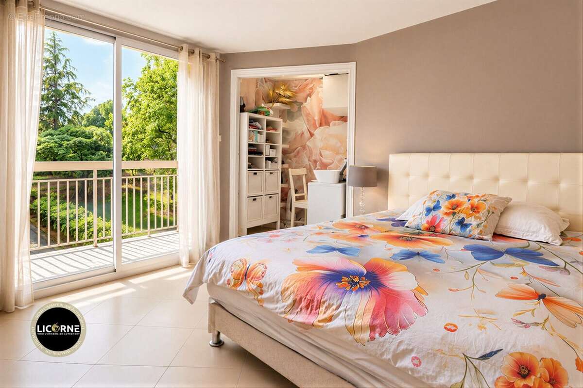Chambre 1 - Appartement à MARSEILLE-12E