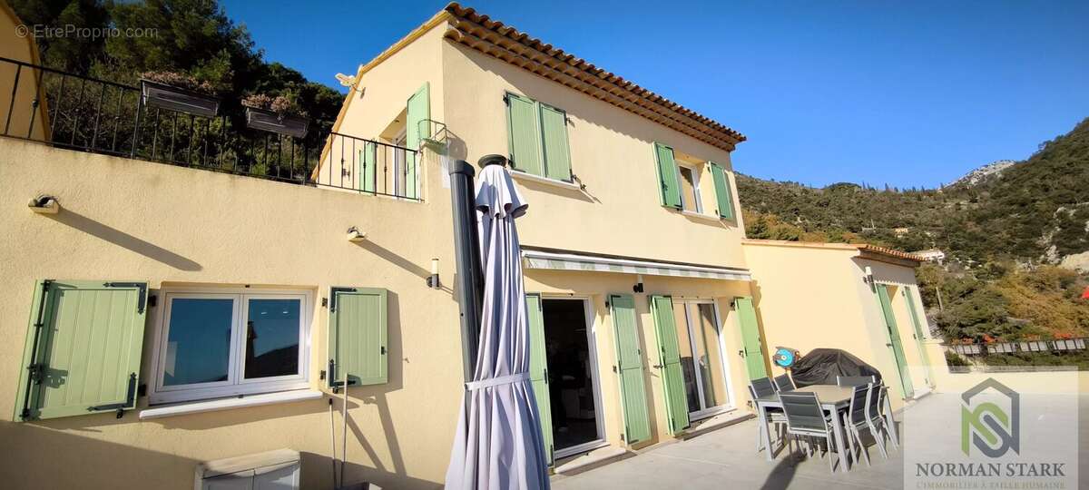 Maison à SAINTE-AGNES