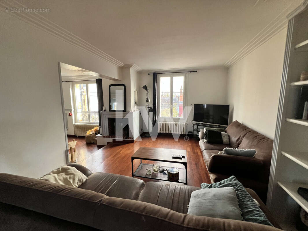 Appartement à FLEURY-LES-AUBRAIS
