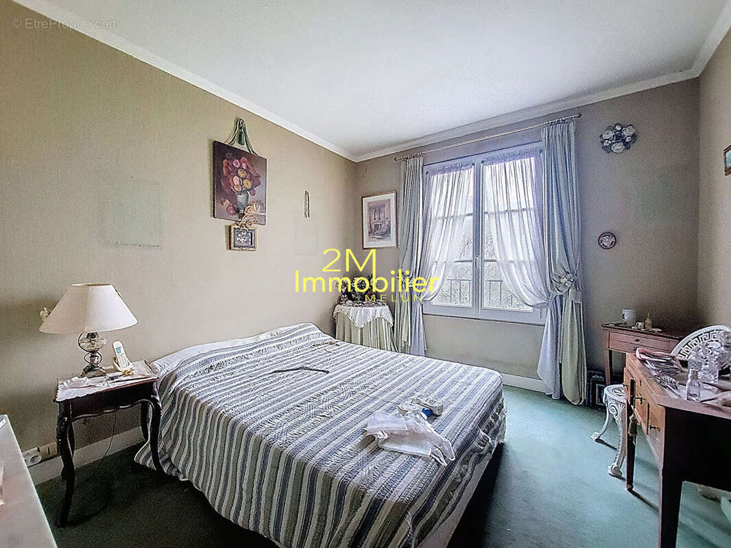 Maison à VERT-SAINT-DENIS