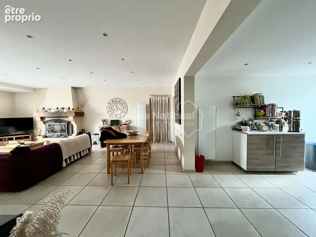 Rez de Jardin de 168M2 - 4 chambres - Piscine - photo 1