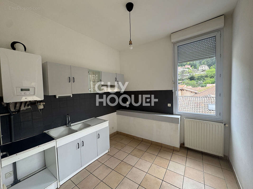 Appartement  F3 avec TERRASSE - photo 3