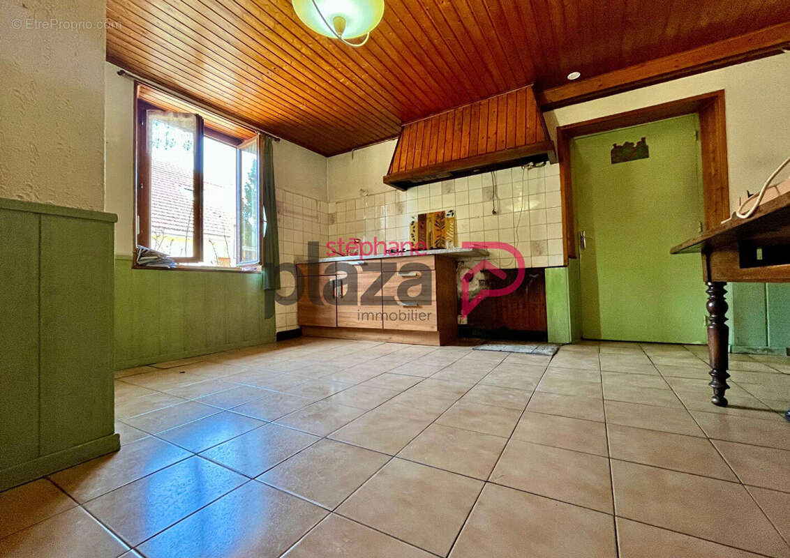 Maison en pierres Foncine Le Haut 7 pièce(s) 185 m2 - photo 7