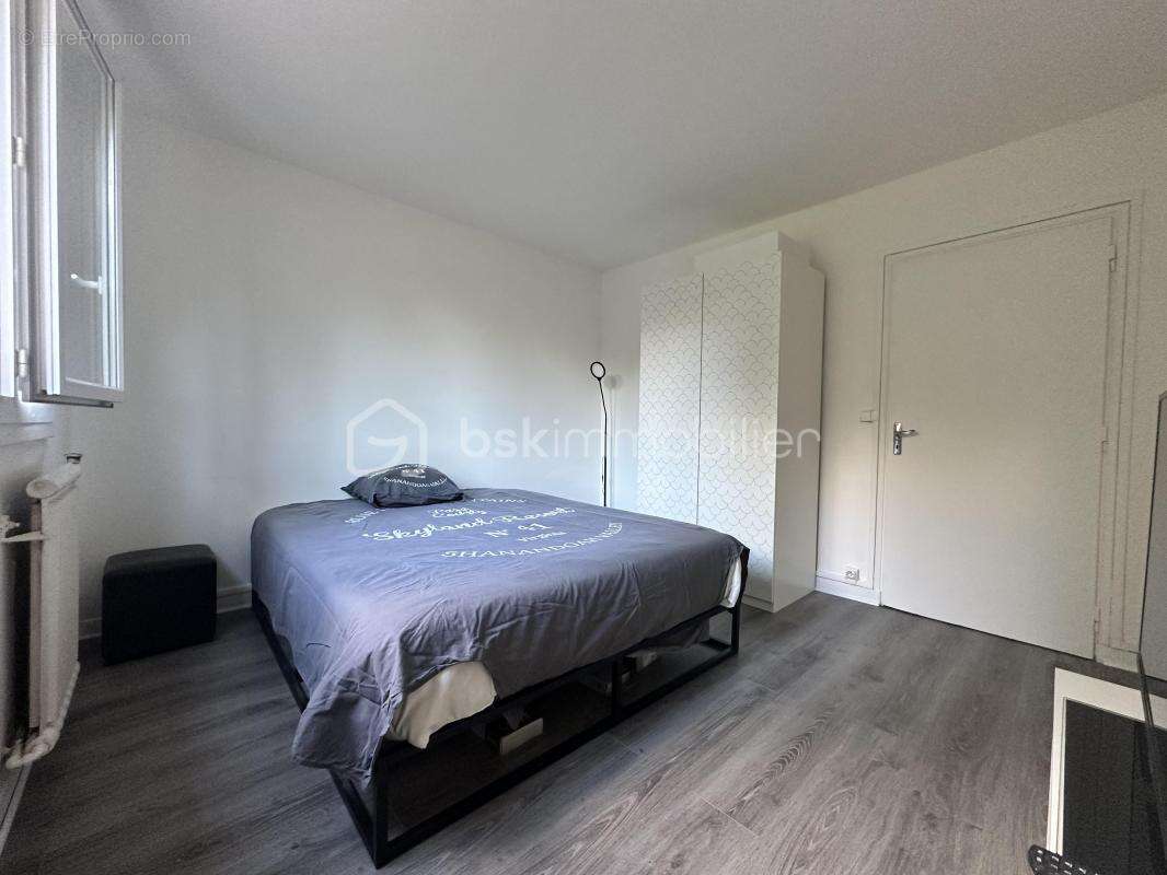 Appartement à MENNECY