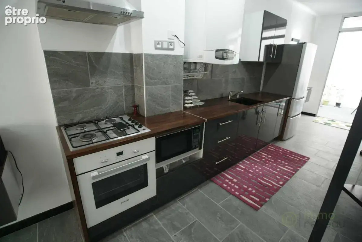 Maison 7 pièces 193 m² à vendre à Saint-Vallier (26240) - photo 2