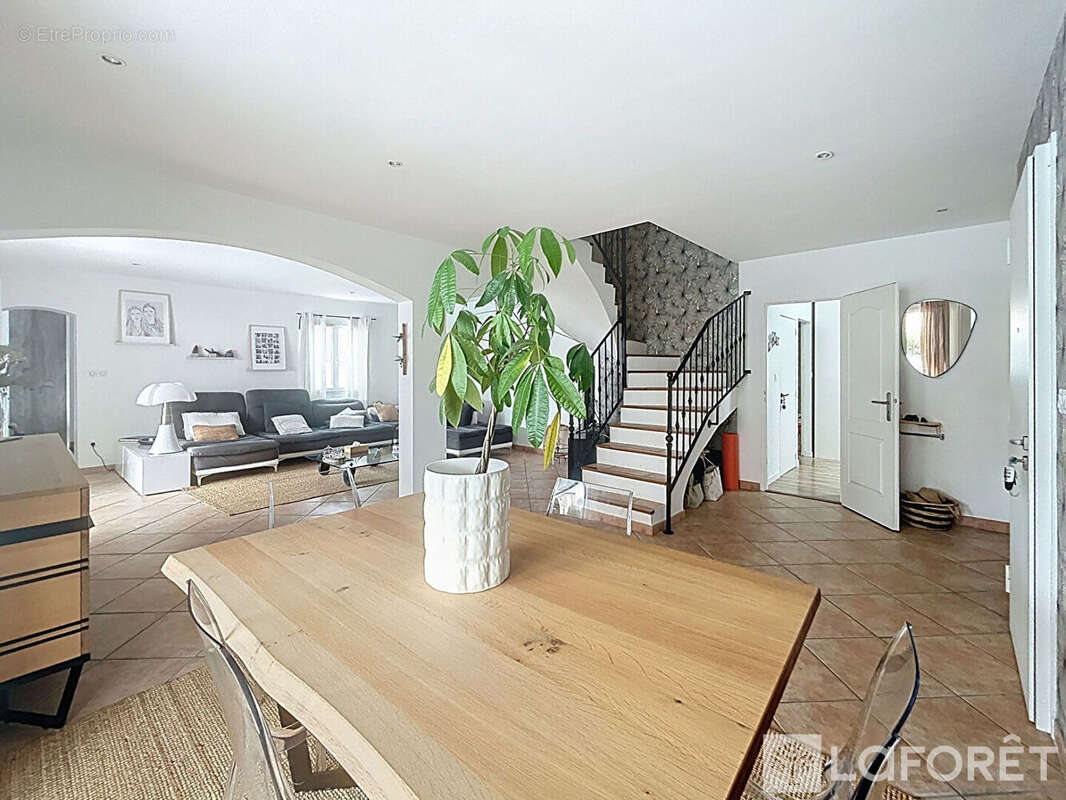 Maison à CARRY-LE-ROUET