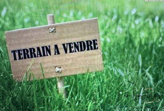 Terrain à PORTETS