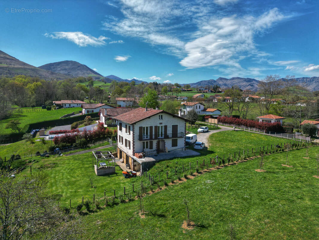 Maison à SAINT-JEAN-PIED-DE-PORT