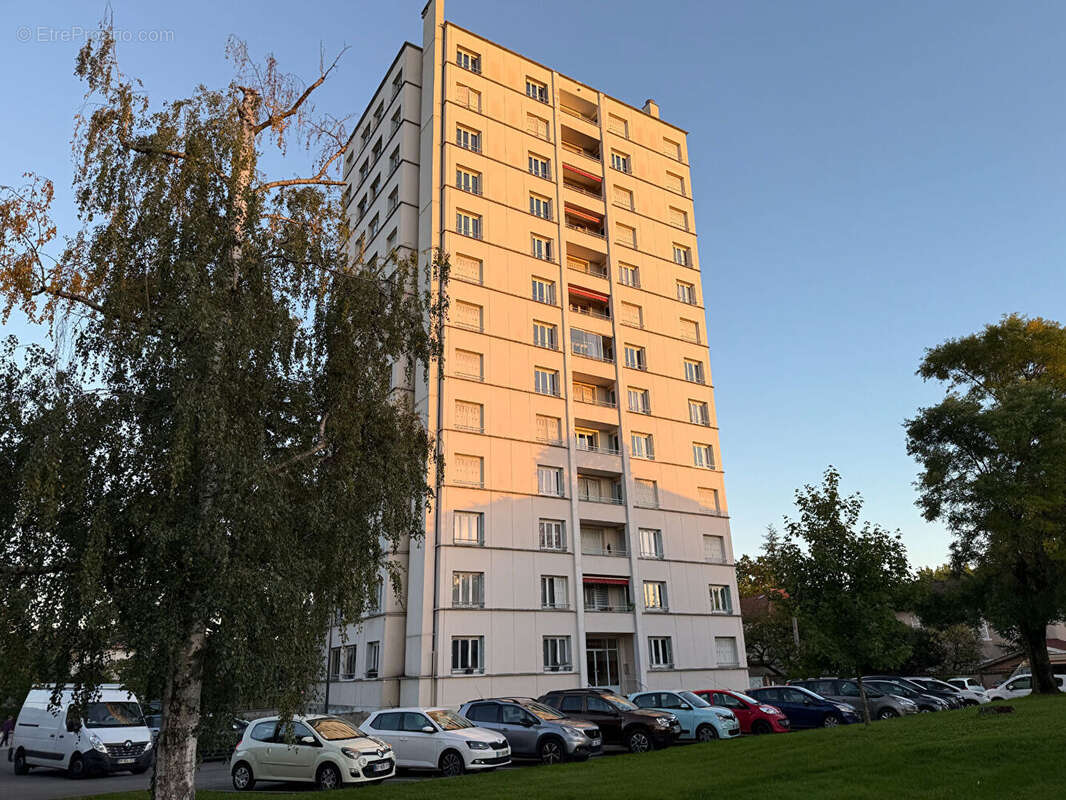 Appartement à BELLEVILLE