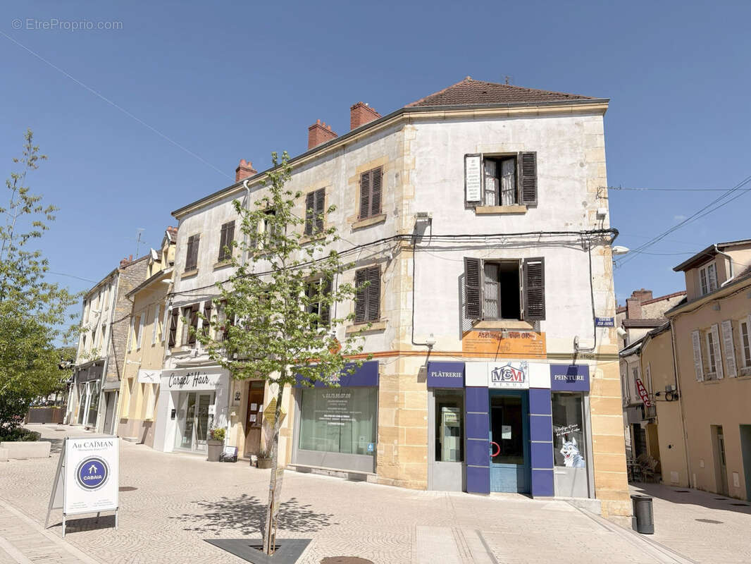 Appartement à PARAY-LE-MONIAL