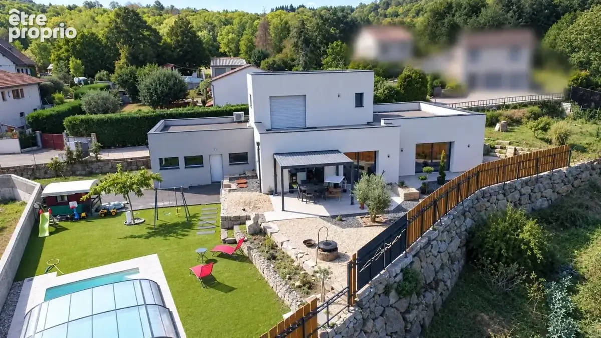 Photo Maison à Sayat au prix de 490 000€