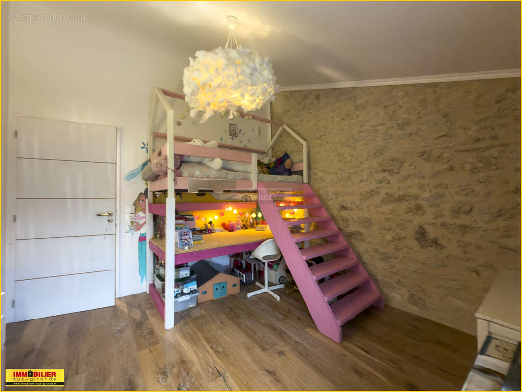 Magnifique rénovation Centre PODENSAC - photo 19