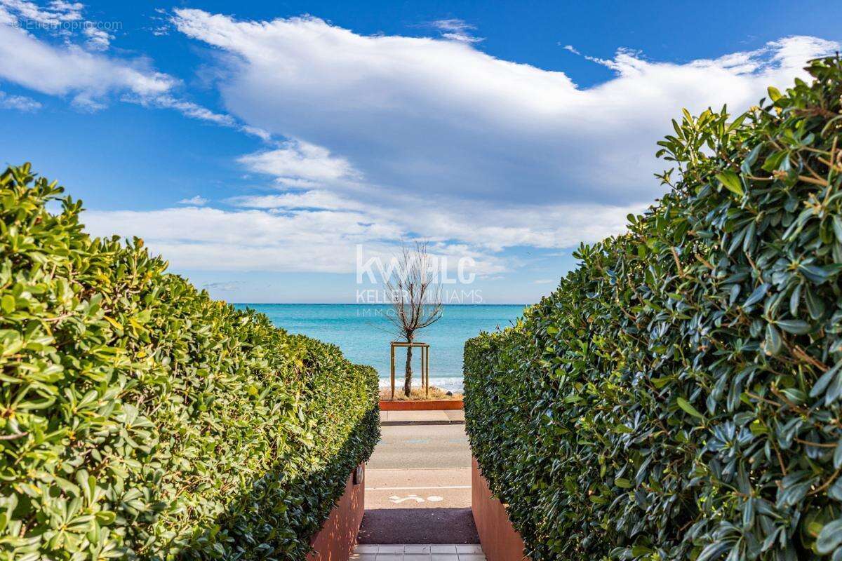 Appartement à VILLENEUVE-LOUBET