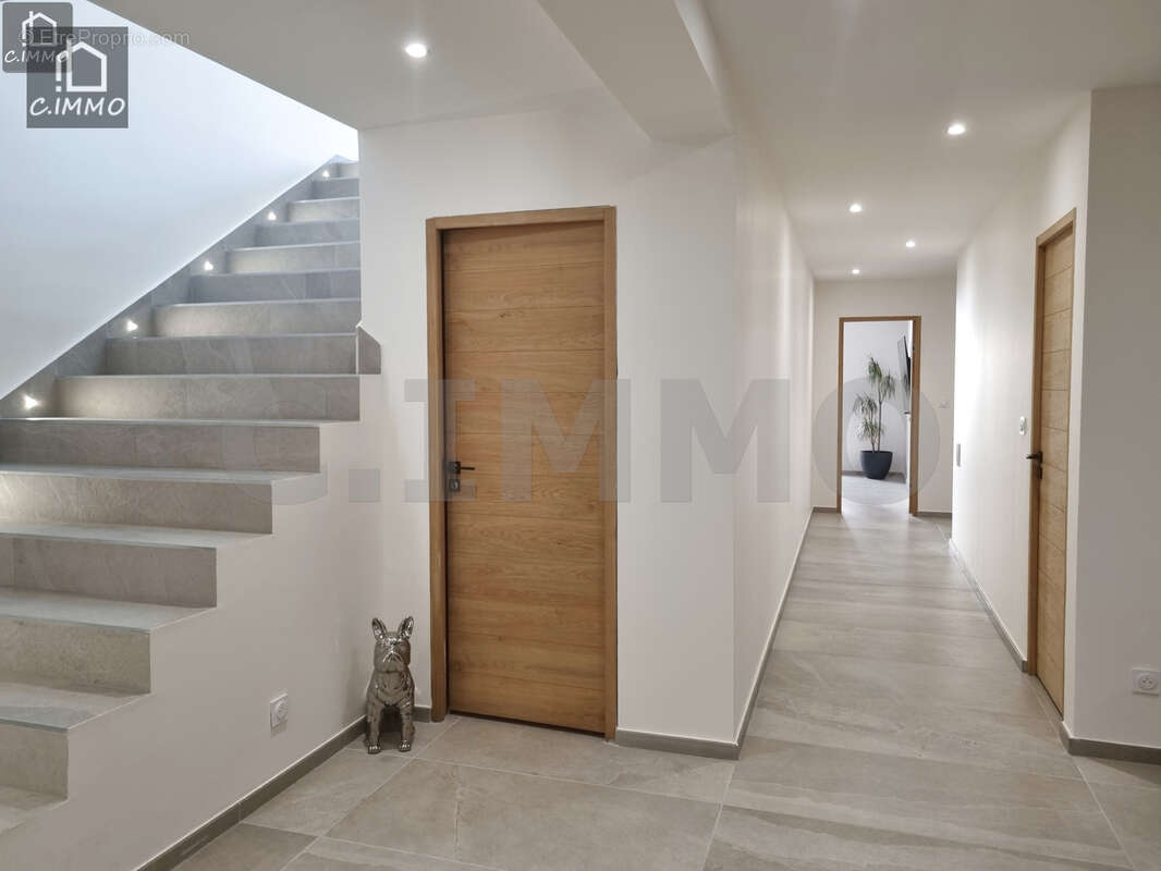 Maison à SERVIAN