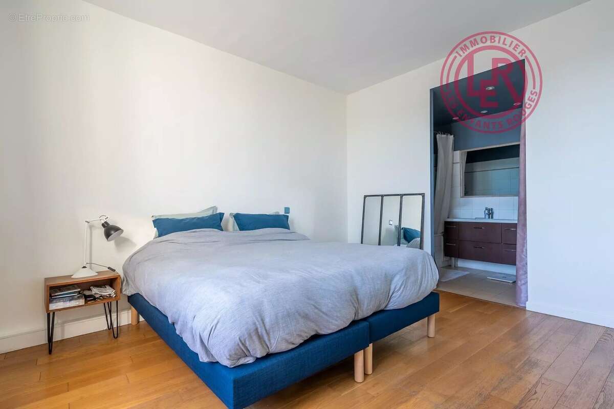 Appartement à PARIS-11E