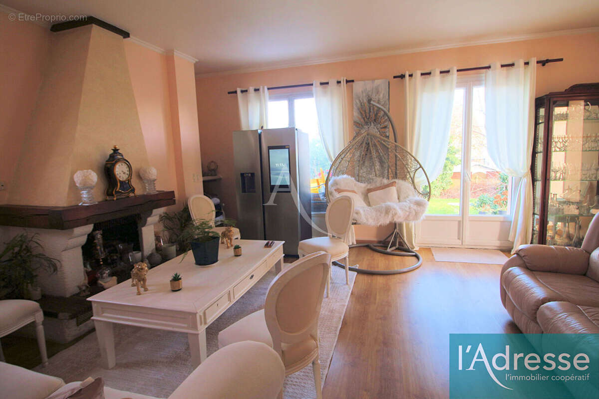 Maison à VIRY-CHATILLON