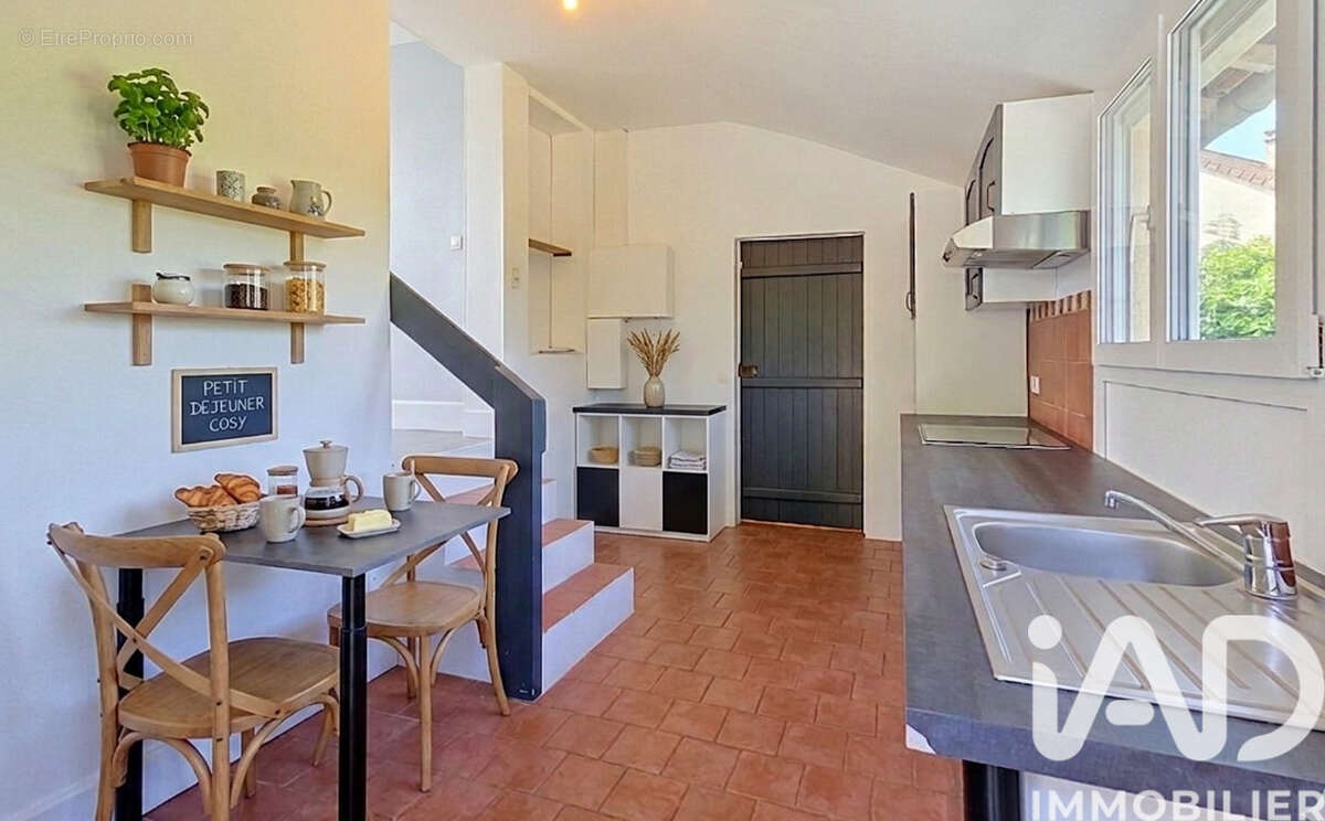Maison 64 m² à Saussay  - photo 3