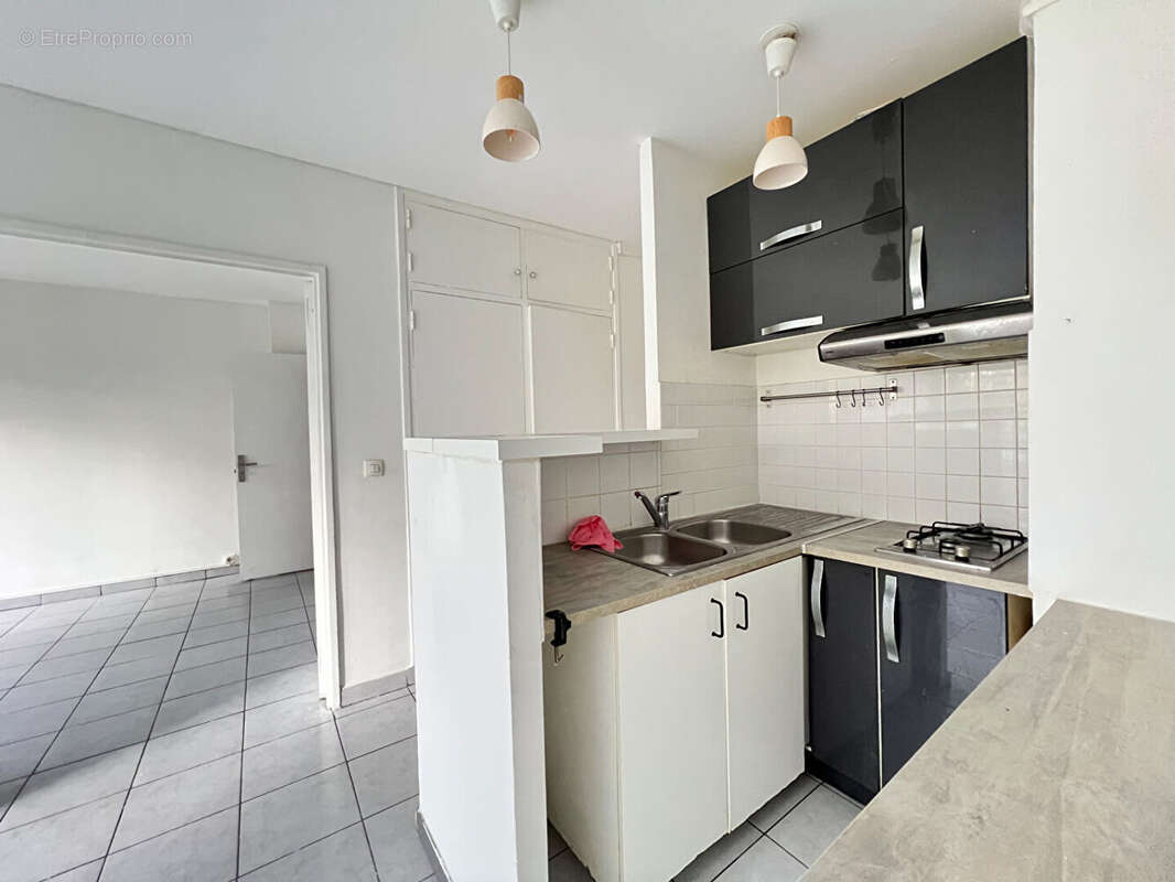 Appartement à AUBERVILLIERS