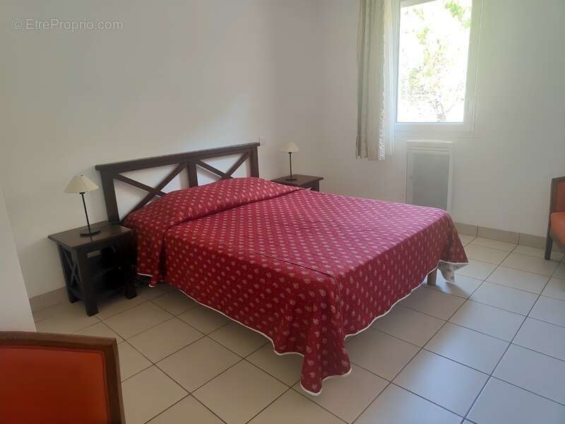 Appartement à LAMALOU-LES-BAINS