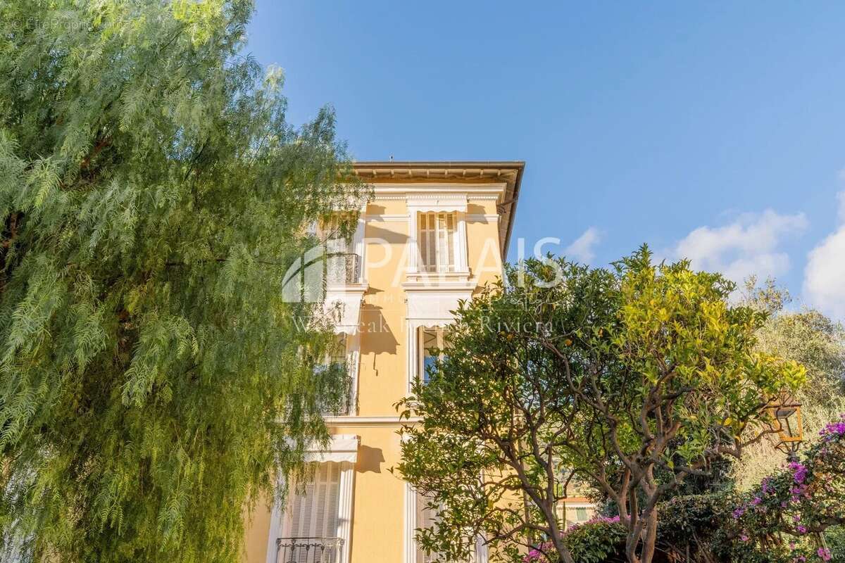 Appartement à BEAULIEU-SUR-MER