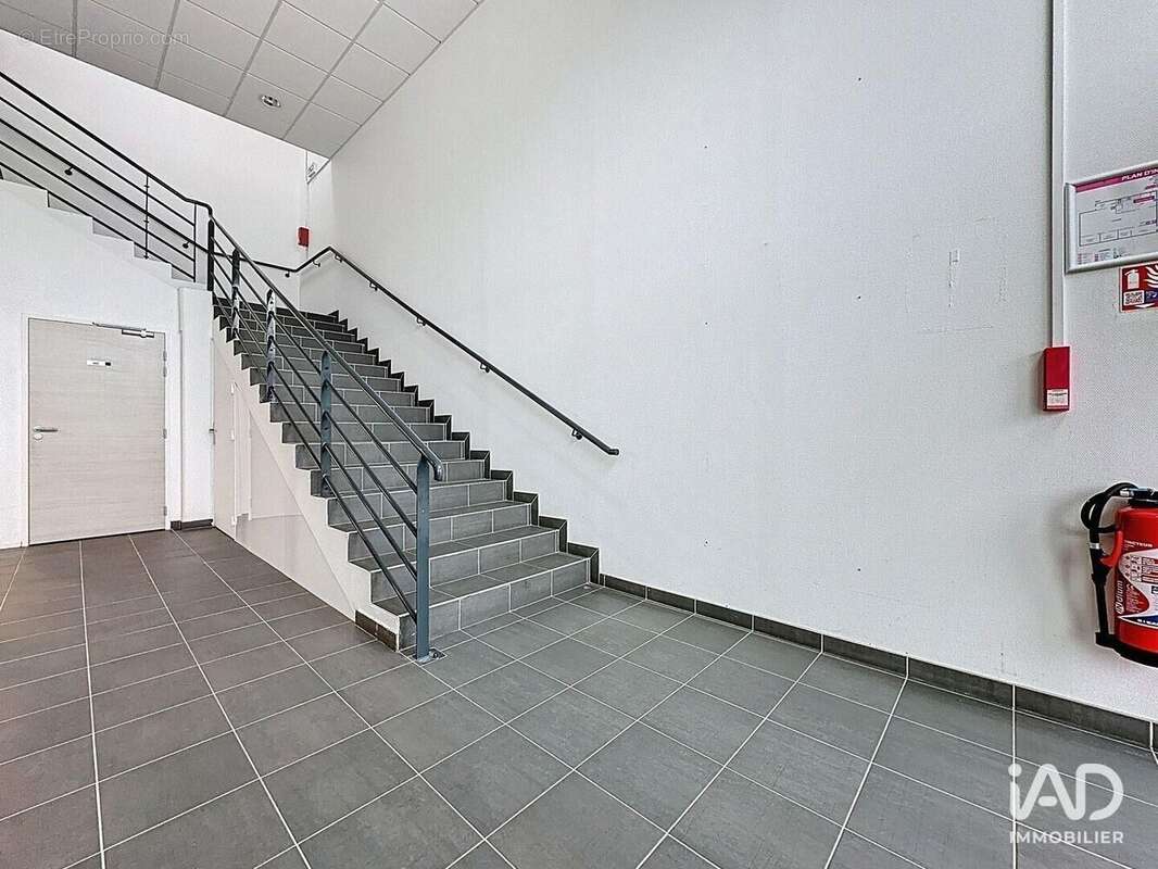 Photo 3 - Commerce à CROIX