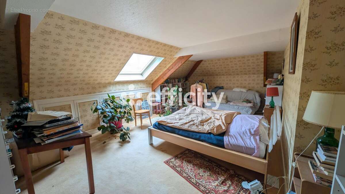 Maison 226 m² à Rochecorbon  - photo 9