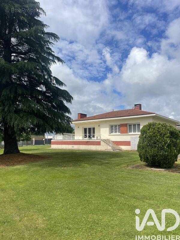 Photo 1 - Maison à BOULOGNE-SUR-GESSE