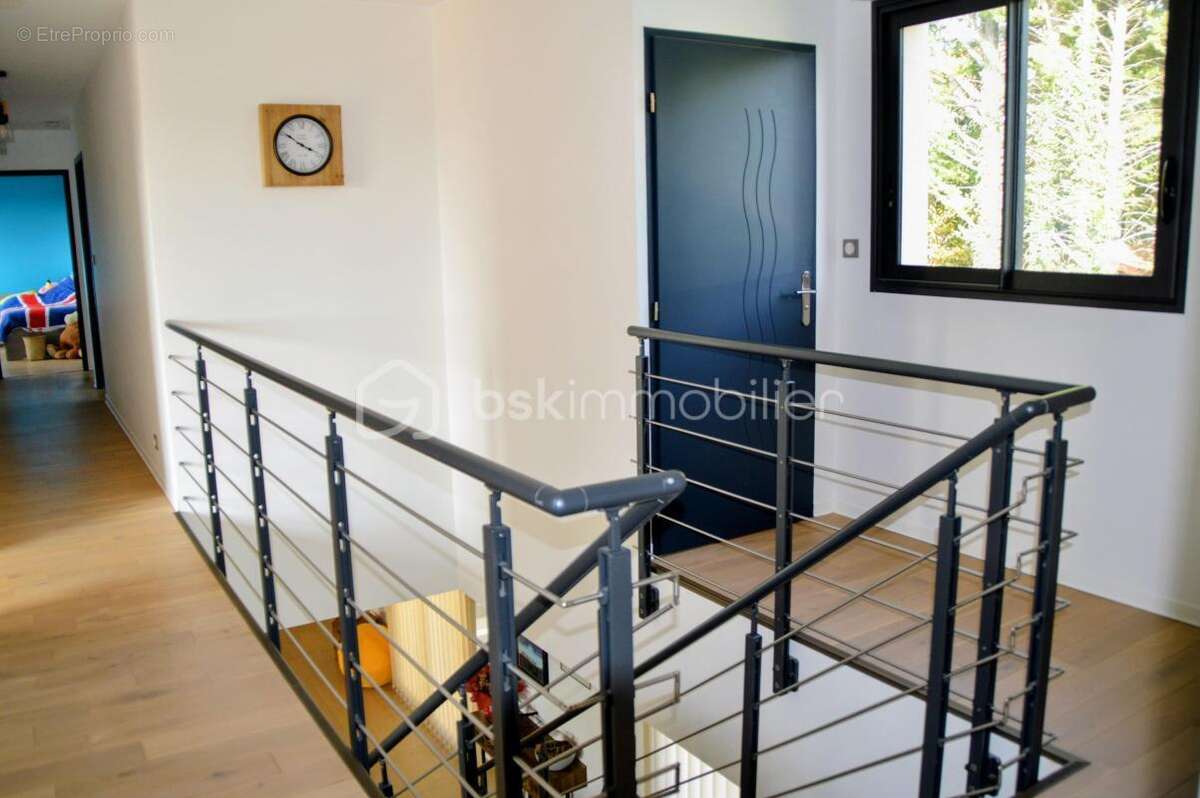 Maison à SAINTRY-SUR-SEINE