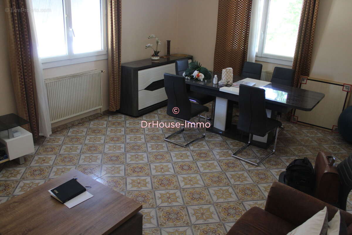 Maison 254 m² à Fleac  - photo 6