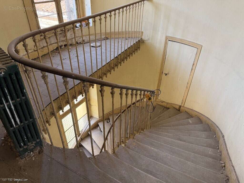 Petite Maison de Ville Rénovée Avec Projet de Rénovation Pour L'Ancienne Sous-Préfecture - photo 18