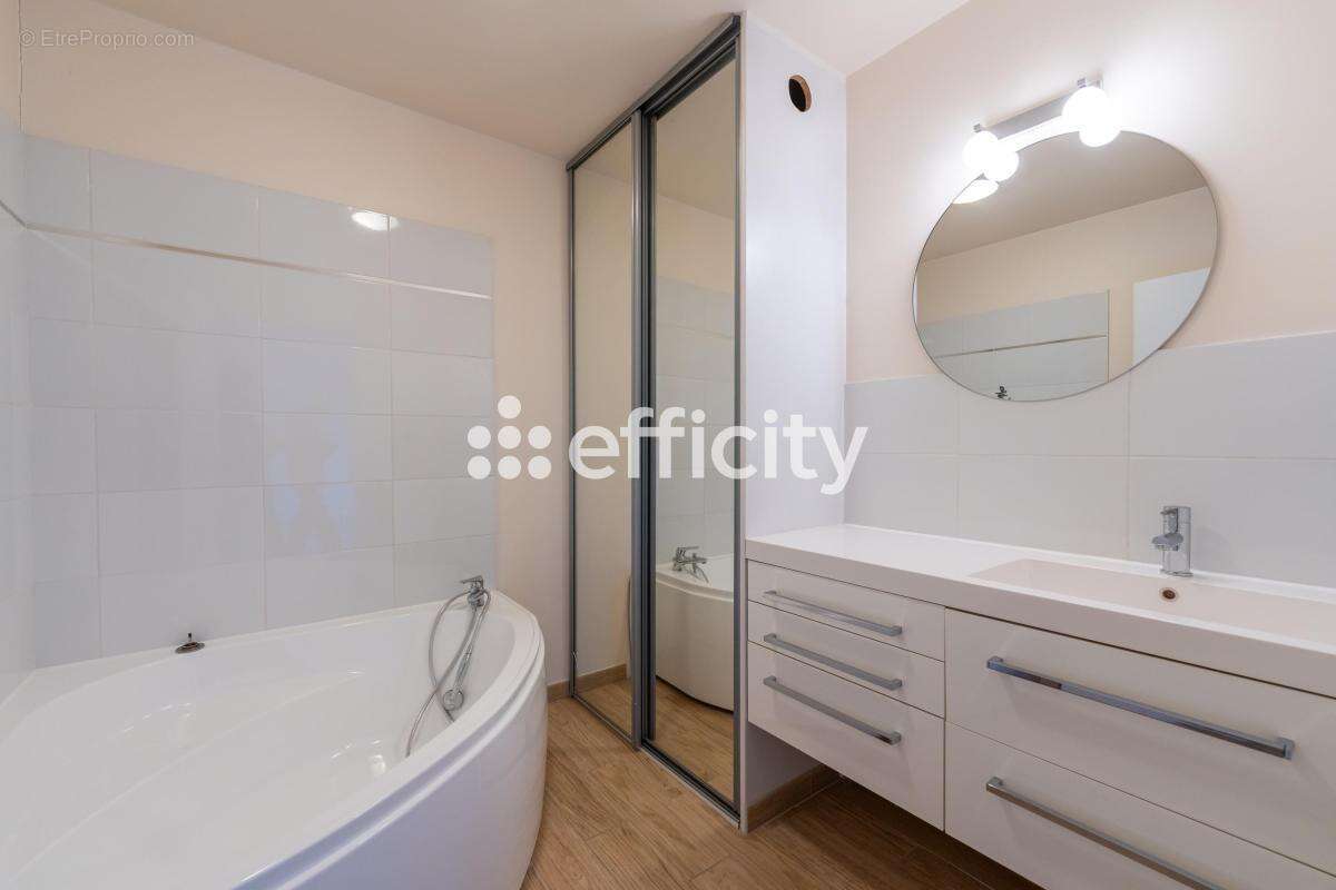 Appartement à GARCHES