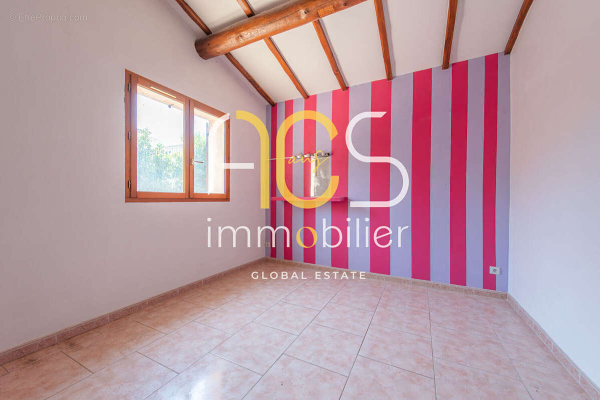 Maison à CHATEAUNEUF-LES-MARTIGUES